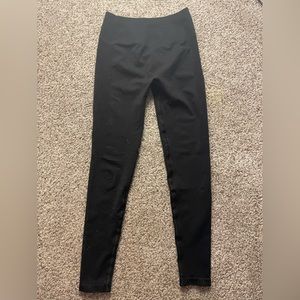 Alphalete Amplify black size M NWT